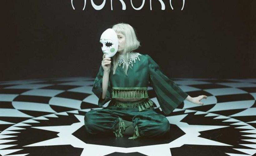 AURORA está de volta com o single “Cure For Me” – Glam Magazine